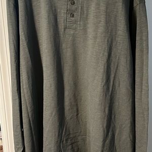 3XL Adam Levine Henley Shirt. Excellent used condition.